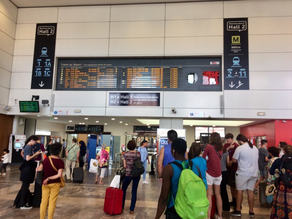 A la gare Matabiau de Toulouse, les perturbations liées à la grève continuent. ©Cécile Mootz