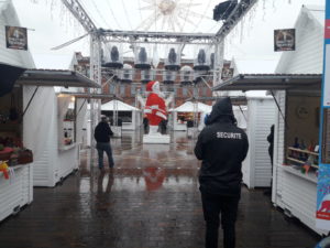 Sécurité renforcée au marché de Noël de Toulouse. Crédit photo Chris Daza