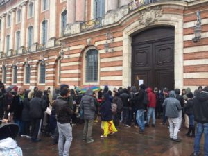 Rassemblement DAL pour les sinistrés de l'incendie "Rue Bayard". Crédit photo Marouane Bouhou