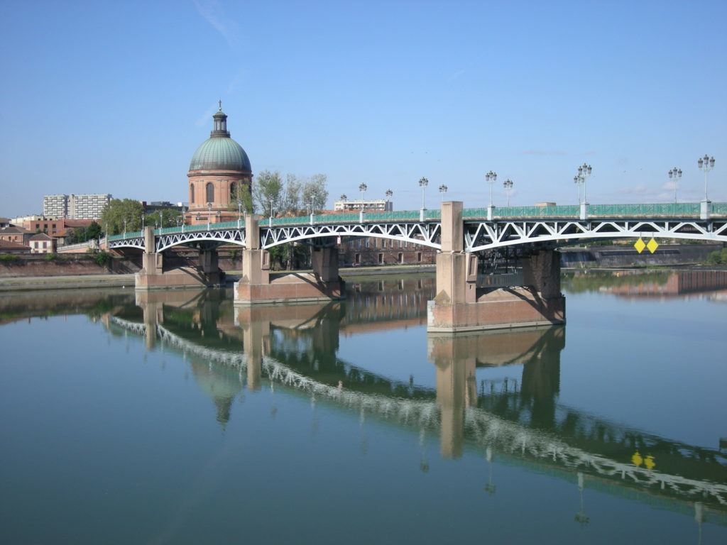 La Garonne et le pont Saint-Pierre à Toulouse. Crédit: Jamiecat / CC BY 2.0