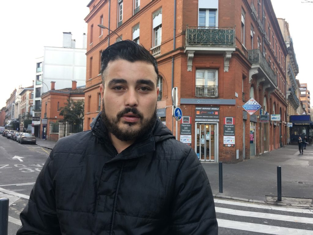 Elvis, 25 ans, sans emploi