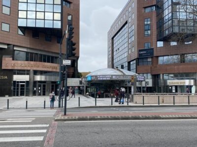  Carrefour Market Compans-Caffarelli situé au coeur du centre commercial Reflet Compans, 3 Esplanade Compans Caffarelli à Toulouse.
©Lou-Anne Strasfogel